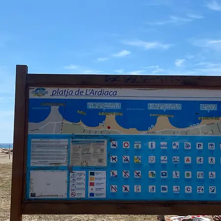 Tarracohomes-th11 En La Playa De カンブリルス