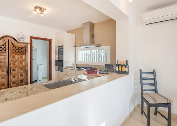 Alquiler En La Playa De 10 Personas Con Ac, Parking Y Wifi *