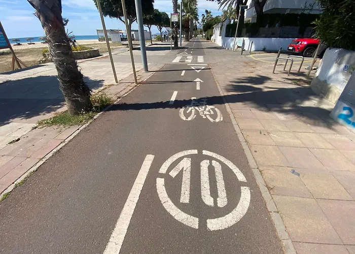 Alquiler En La Playa De 10 Personas Con Ac, Parking Y Wifi Villa Cambrils