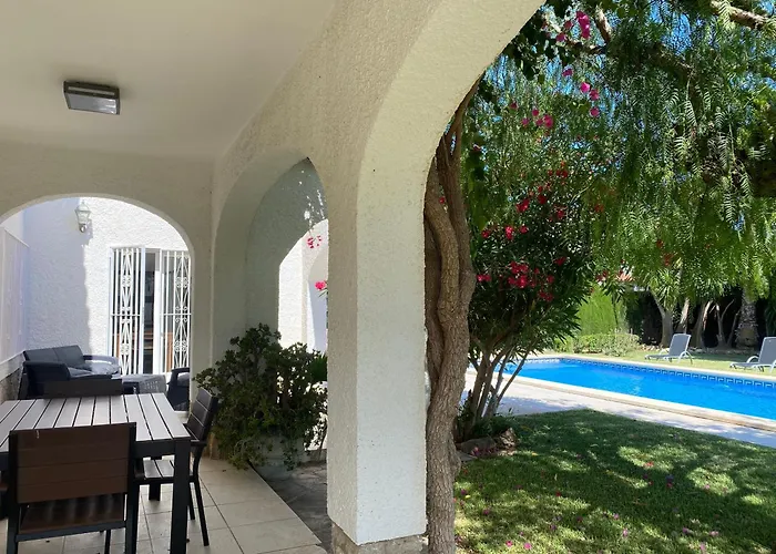 Alquiler En La Playa De 10 Personas Con Ac, Parking Y Wifi Villa Cambrils